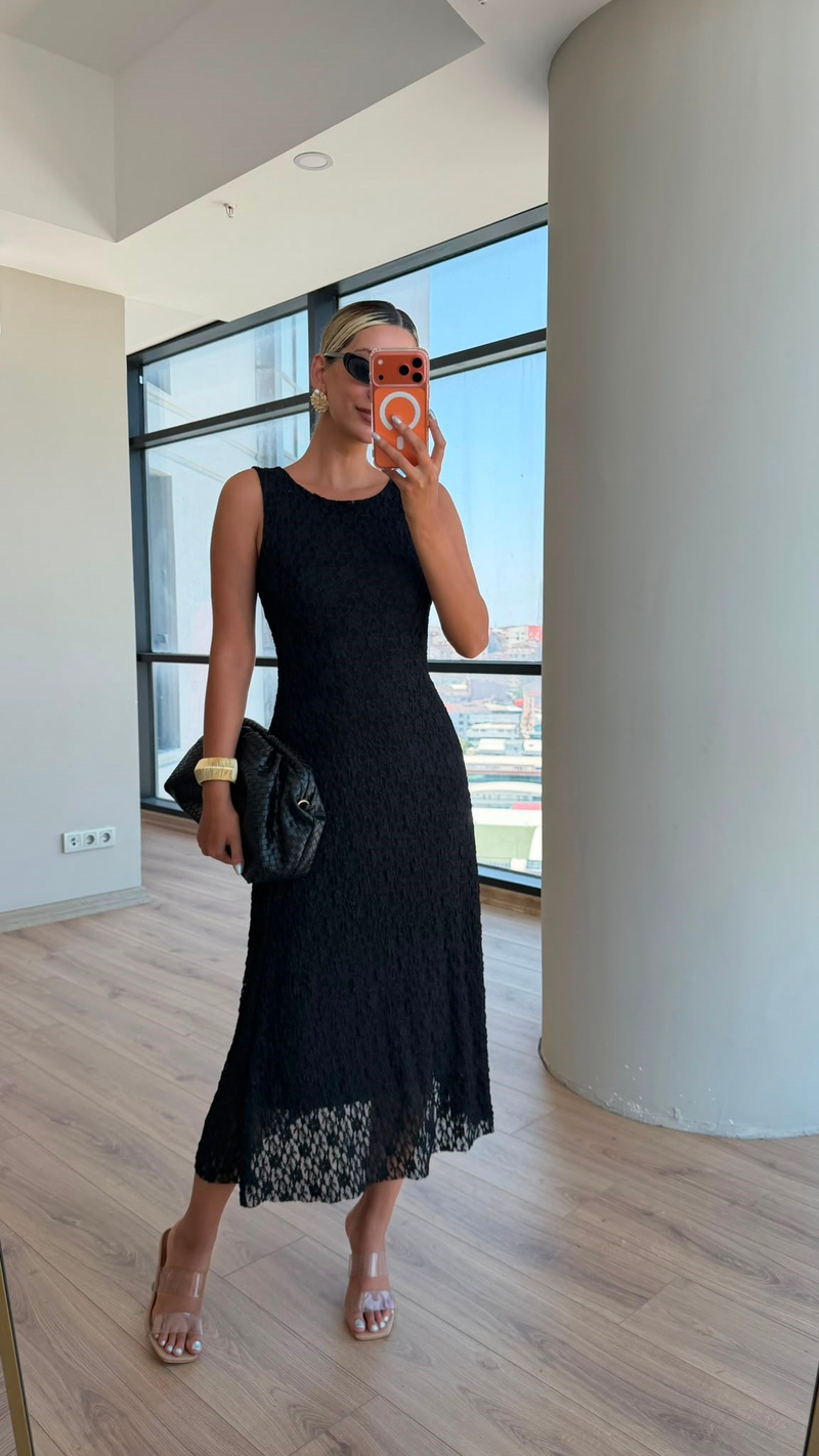 Mira Dantelli Sıfır Kol Elbise Siyah