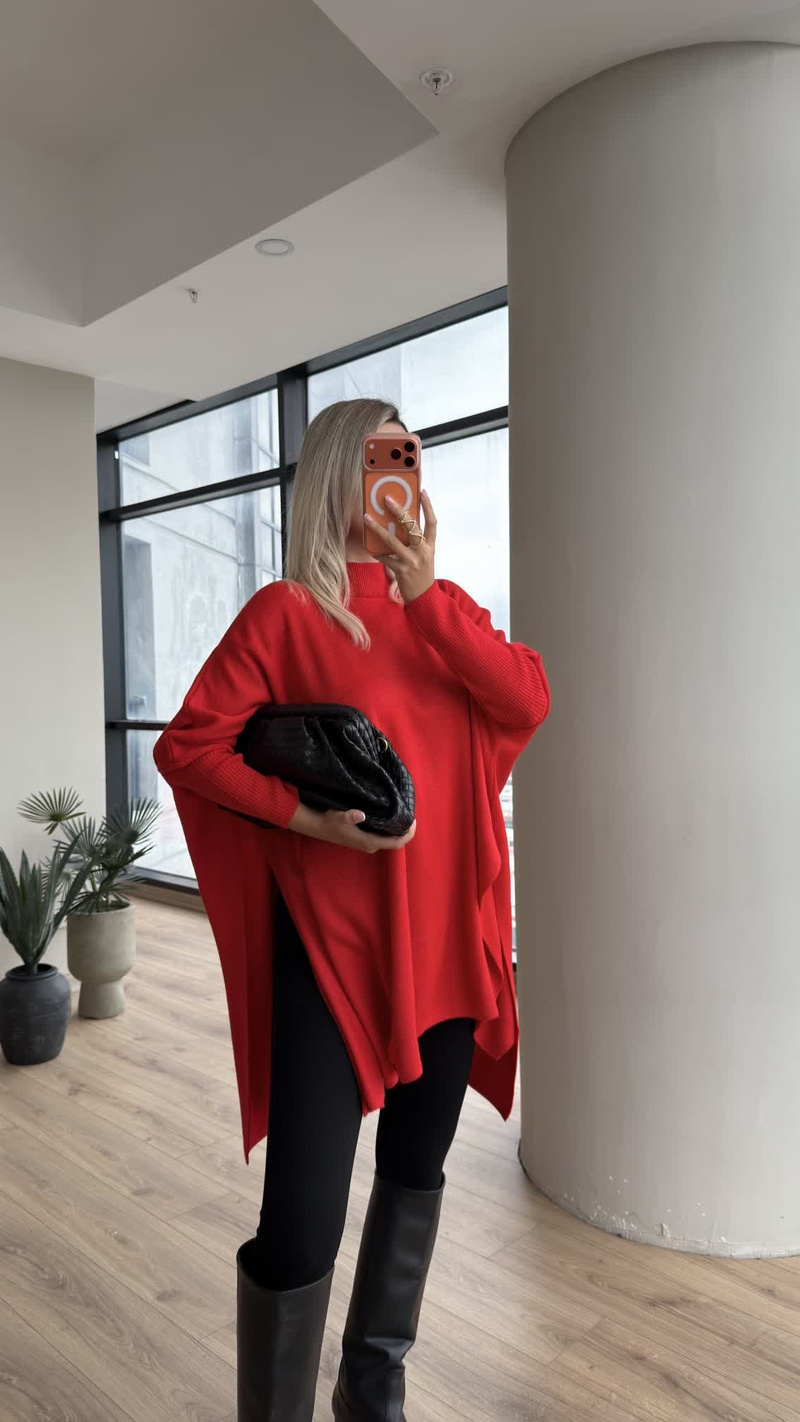 Emara Yan Yırtmaçlı Oversize Triko Kırmızı