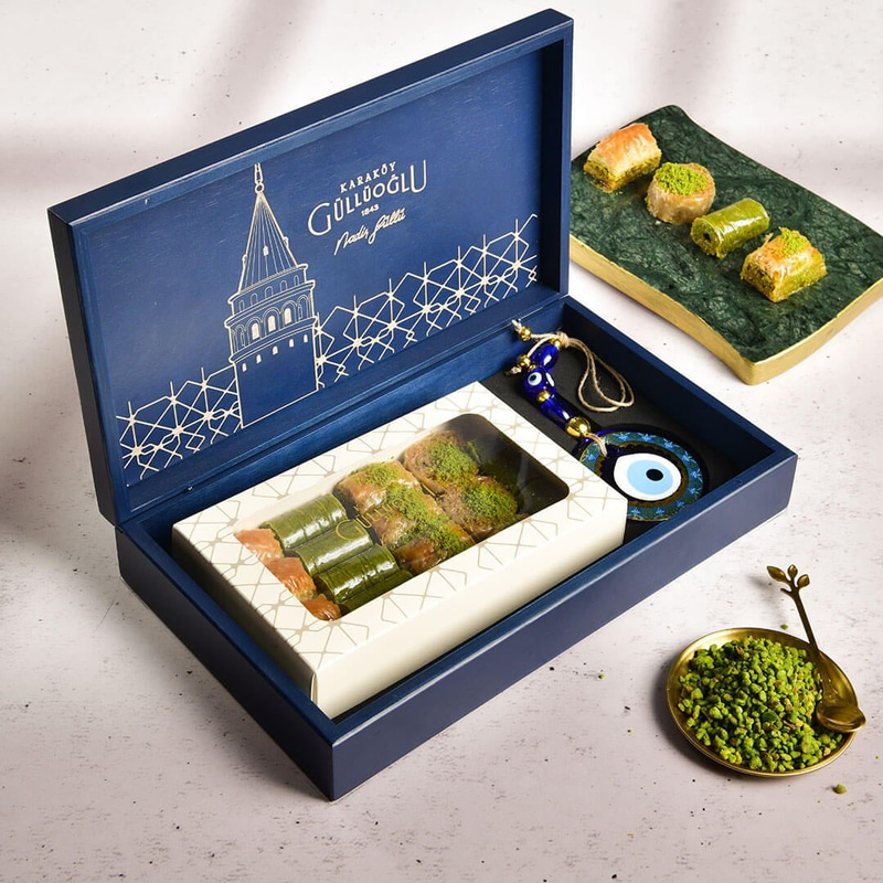 Karaköy Sefası Ahşap Kutu Baklava 500 Gram