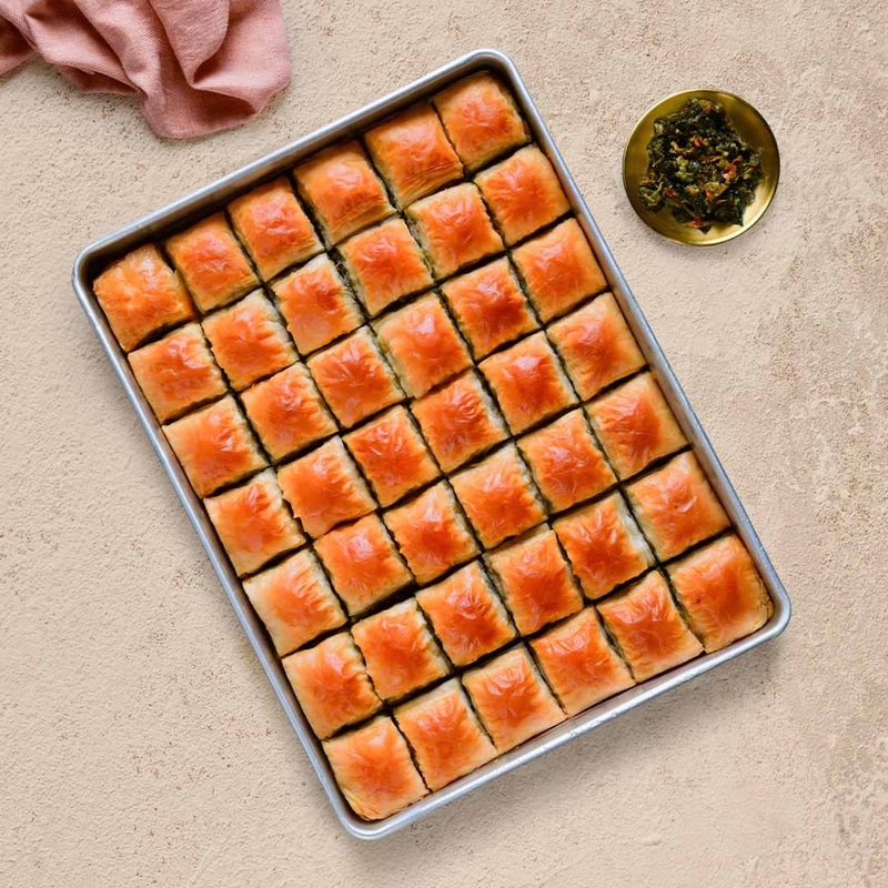 Sebzeli Baklava Böreği Tepside