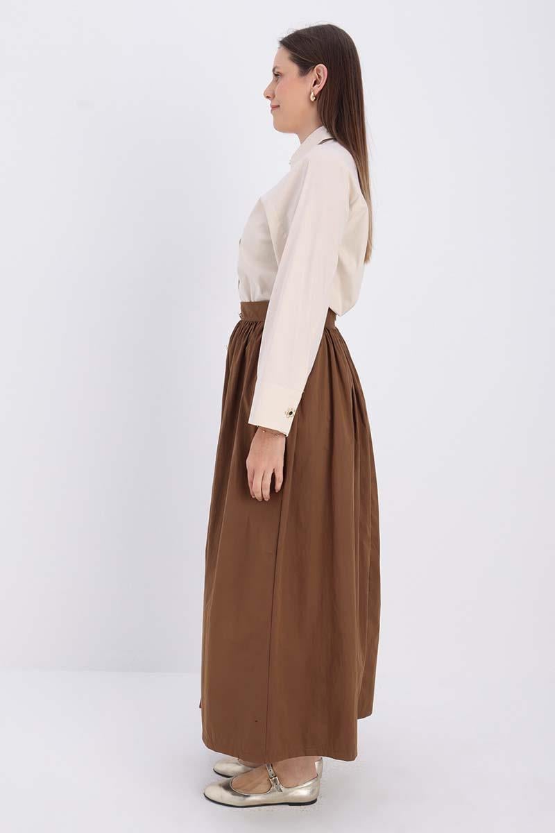 Tan-Button Detailed Pleated Skirt