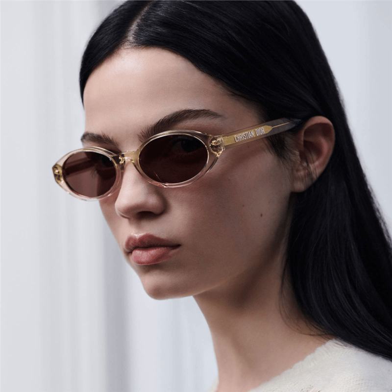 Dior Diorpacific R1I CD 40204I Şeffaf / Kahverengi şeffaf güneş gözlüğü - yan görünüm