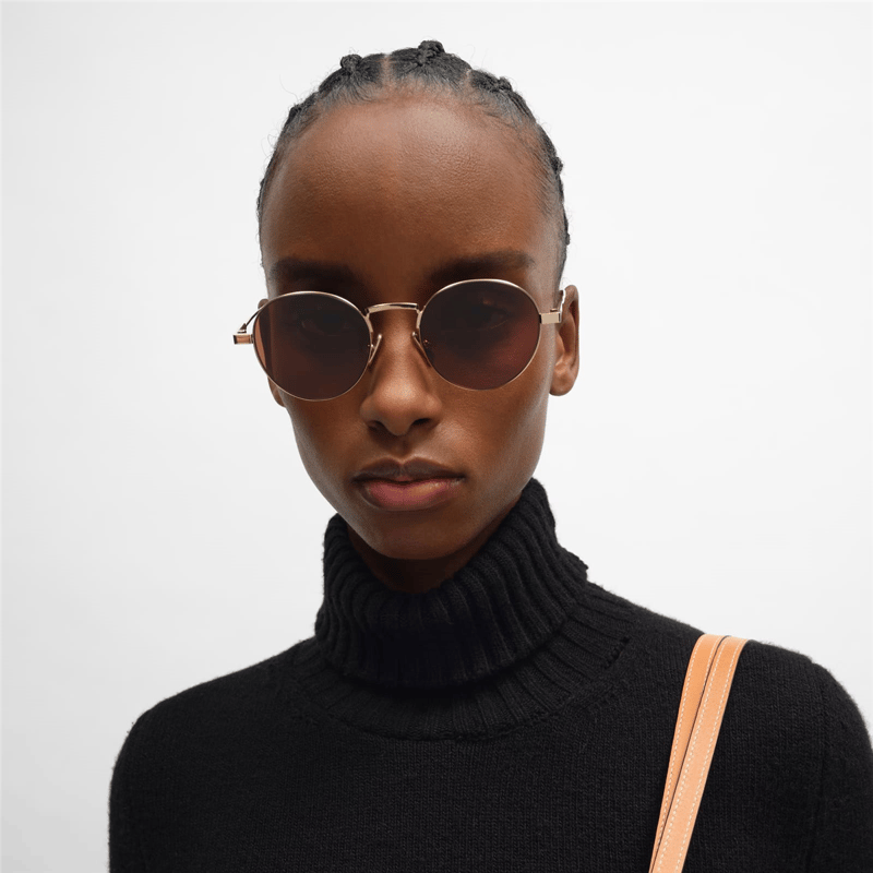 Celine Metal Frame 28 CL 40346U Gold / Kahverengi güneş gözlüğü - yan görünüm