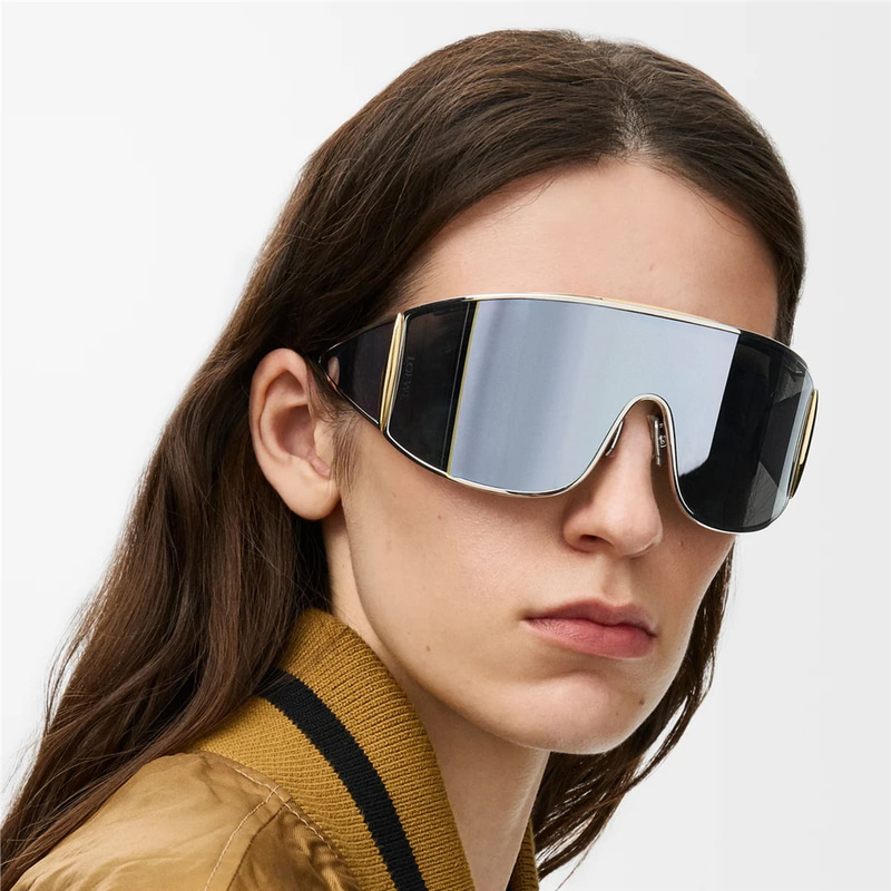Loewe Signature LW40202U 16C Kadın Güneş Gözlüğü
