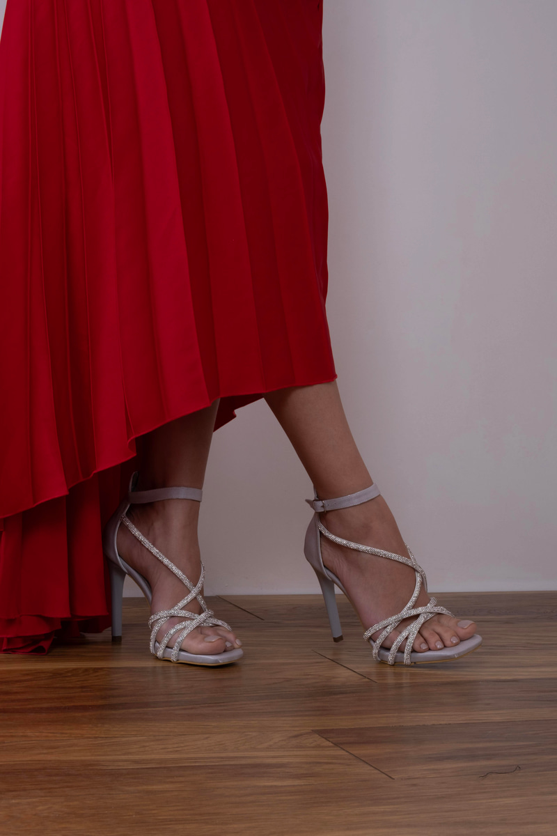 Balise Model Taş Detaylı Topuklu Ayakkabı Gümüş Saten