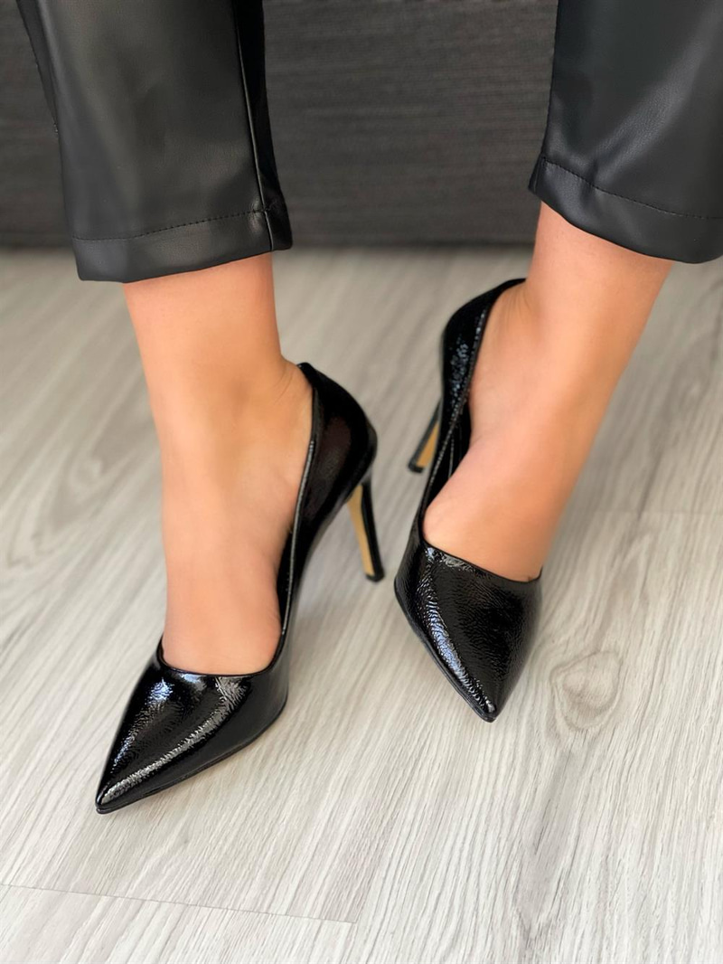 Venüs Model Özel Seri Klasik Stiletto Siyah Kırışık