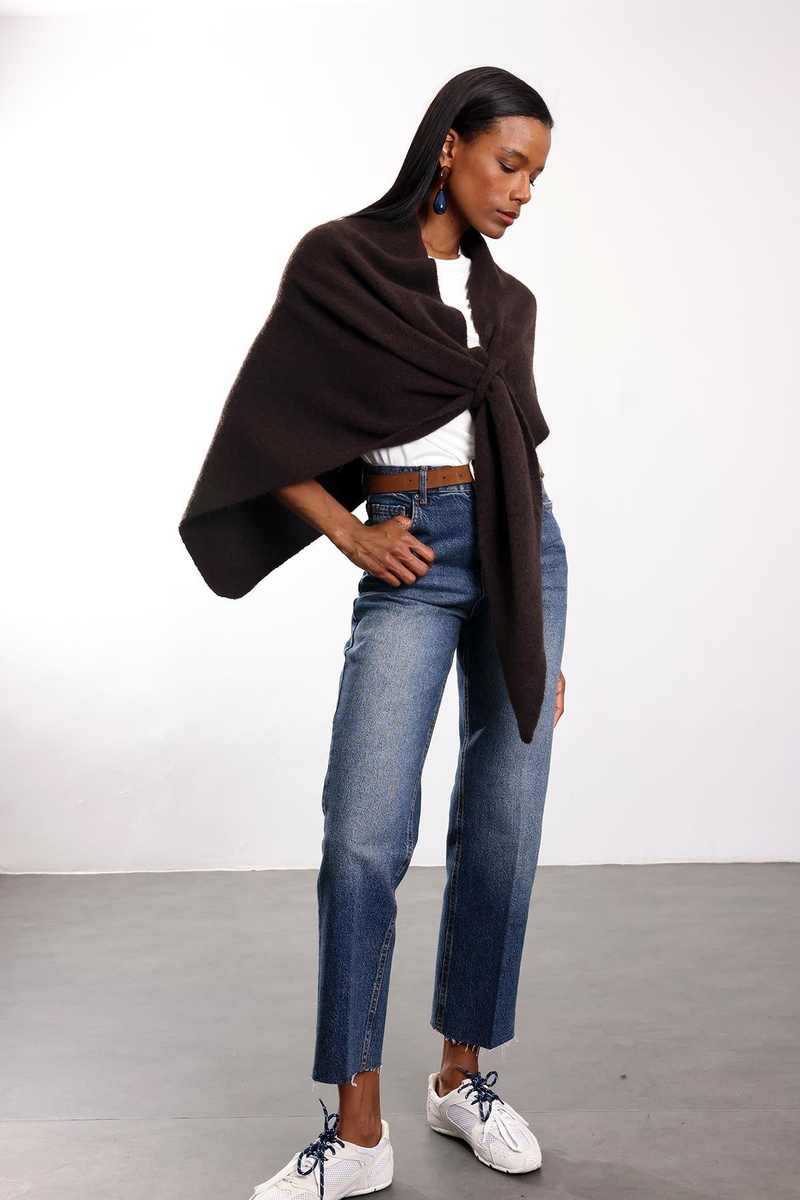 Acı Kahve Triko Üçgen Atkı S009