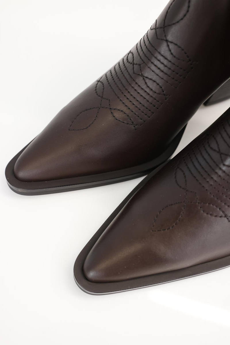 Kahverengi Nakışlı Western Bot 123303