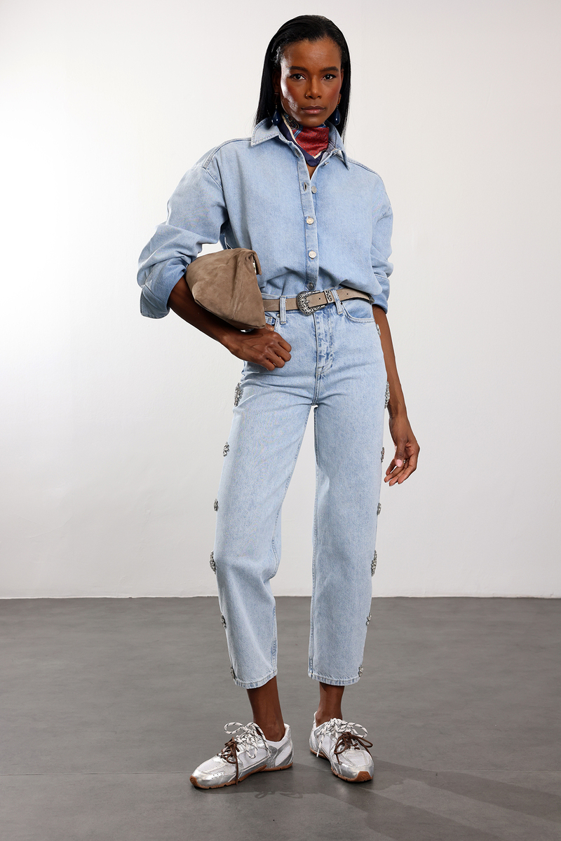 Mavi Taş İşlemeli Düz Kesim Jean 