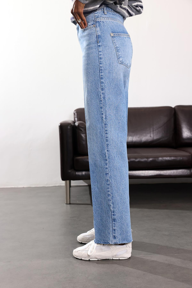 Mavi Yüksek Bel Düz Kesim Jean 