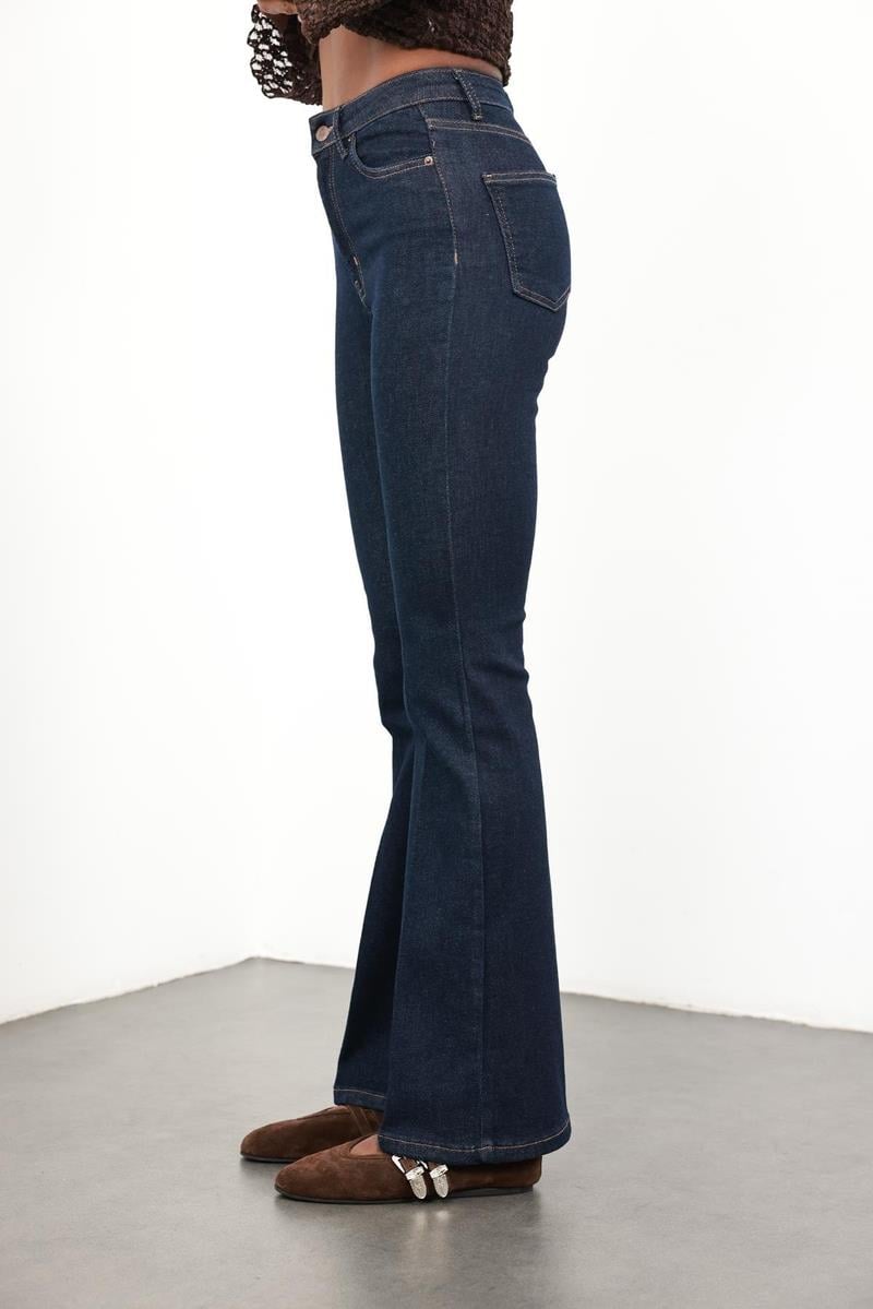 Rins Yıkamalı Full Likra Toparlayan Flare Jean 7578