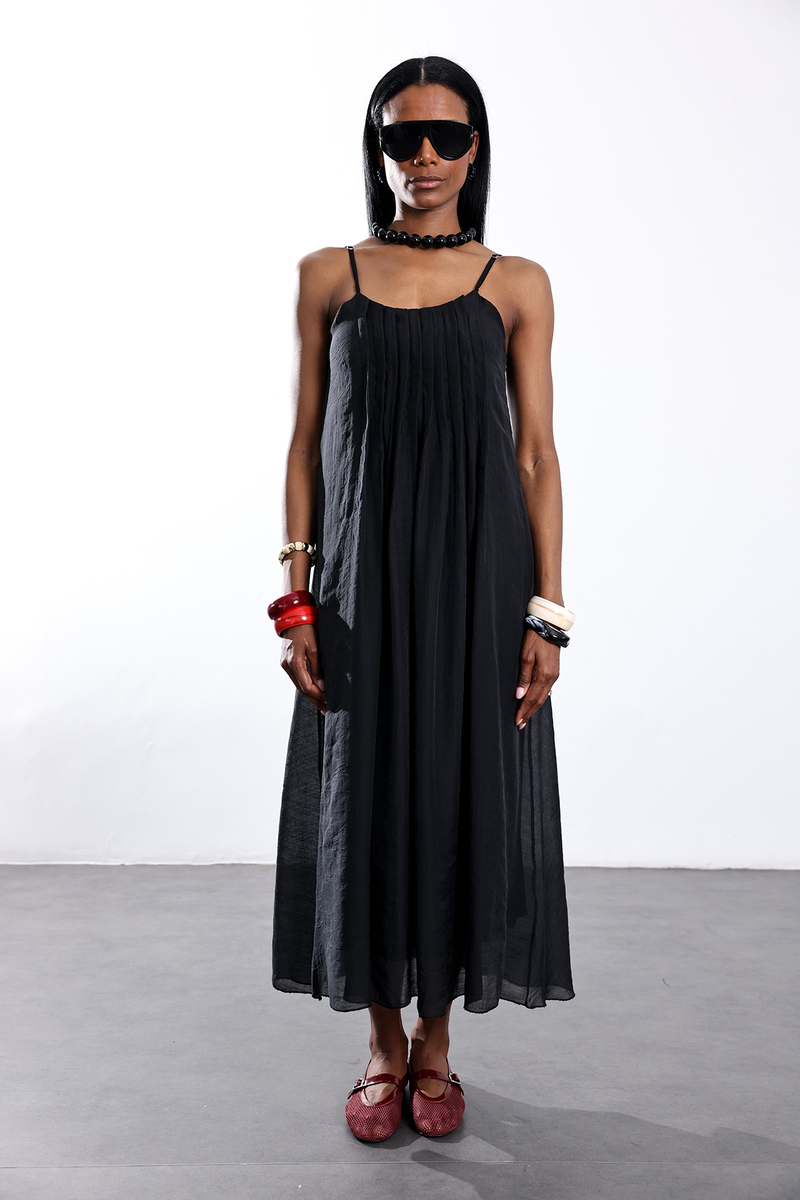 Siyah Piliseli Maxi Boy Elbise 3413