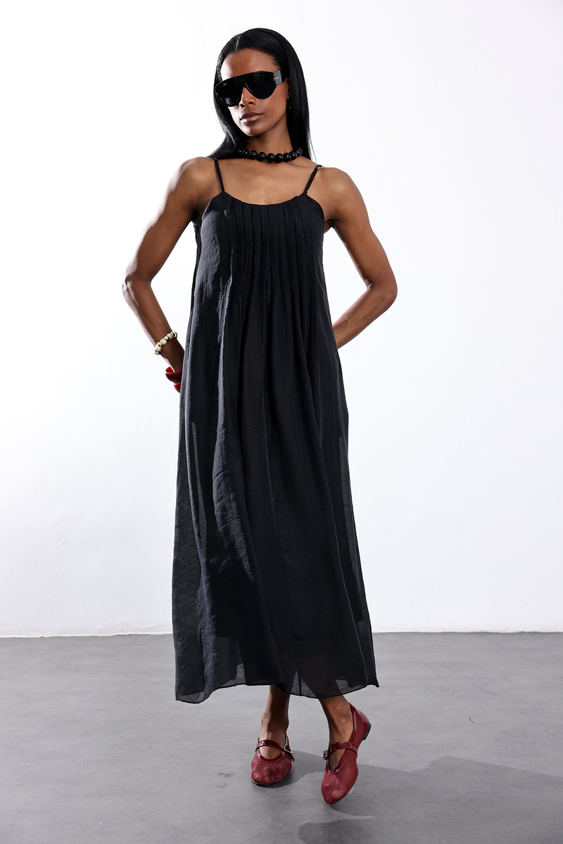 Siyah Piliseli Maxi Boy Elbise 3413