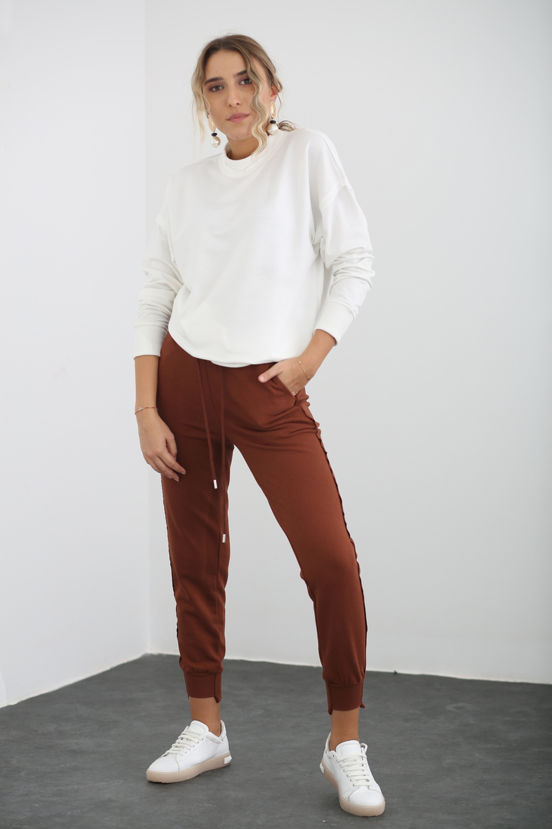 Beyaz Basic Sweatshirt 