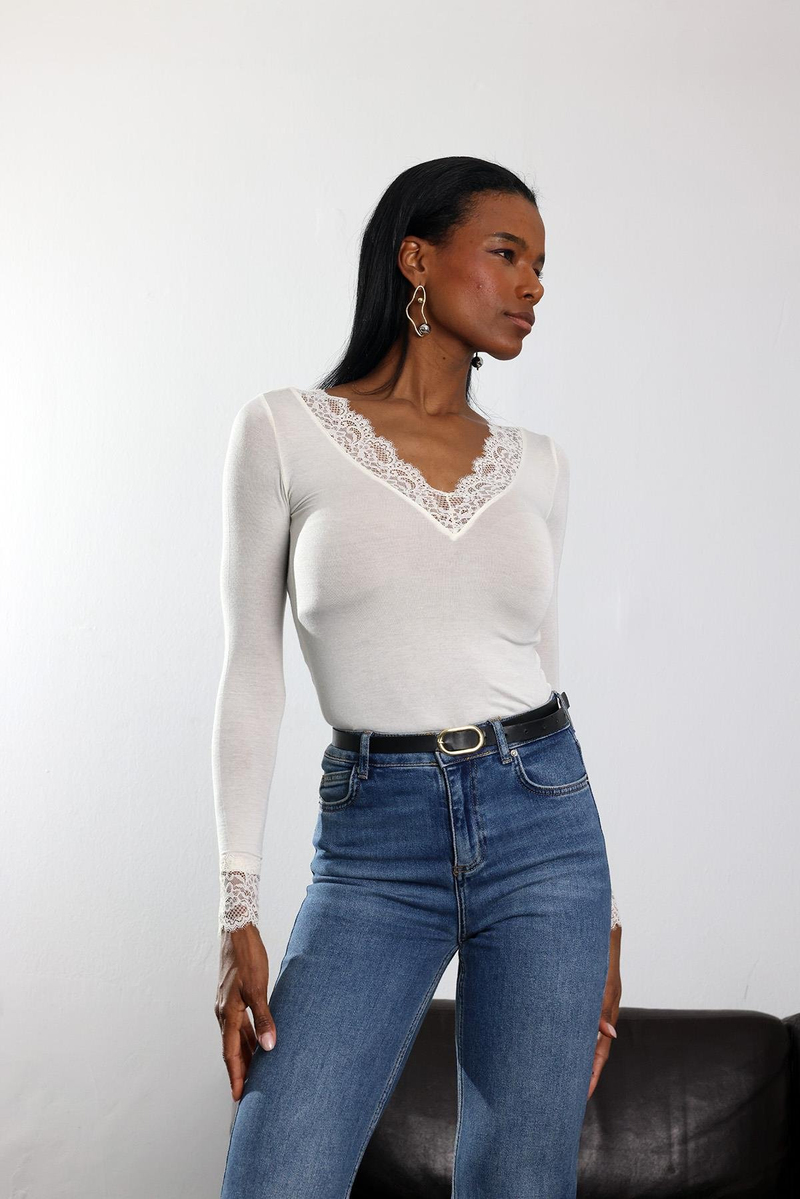 Ekru Dantelli Modal Kaşmir Uzun Kollu Bluz 