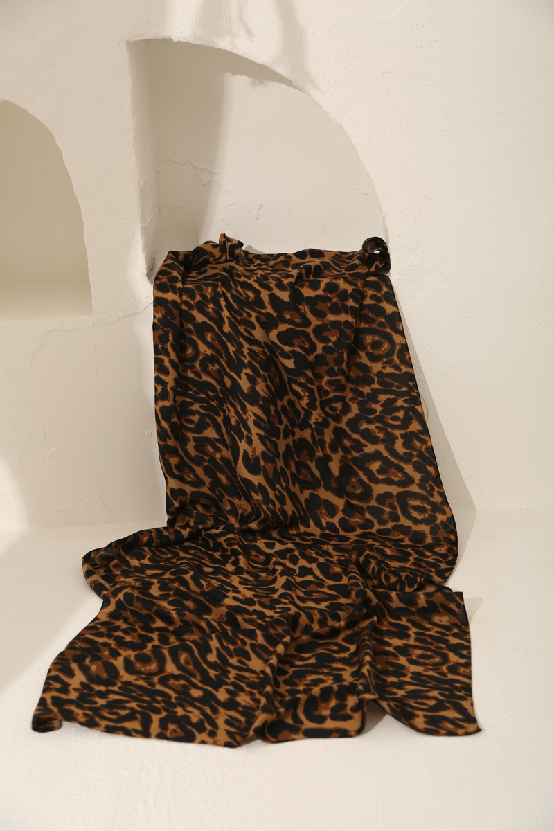 Kahverengi Leopar Desenli Pamuk Şal 10862