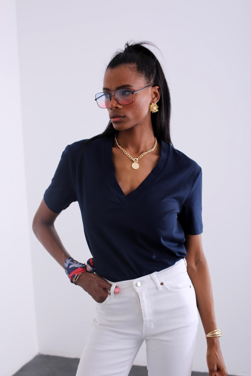 Lacivert V Yaka Basic Tshirt 