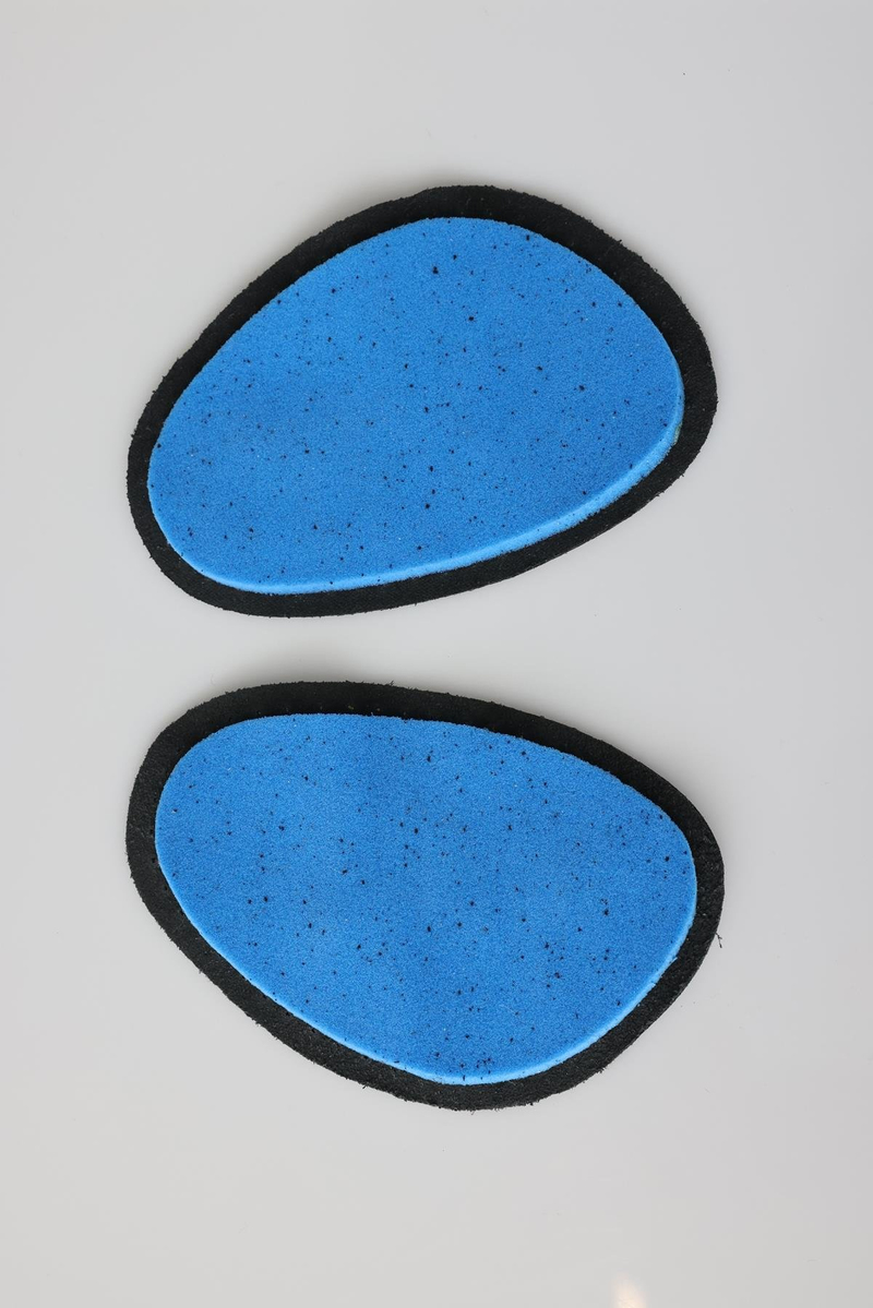 Siyah Ayakkabı Daraltma Pedi 