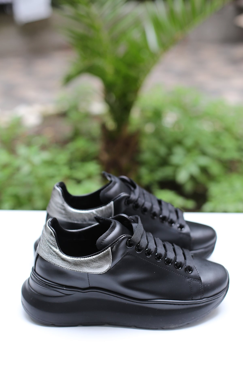 Siyah Deri Sneaker