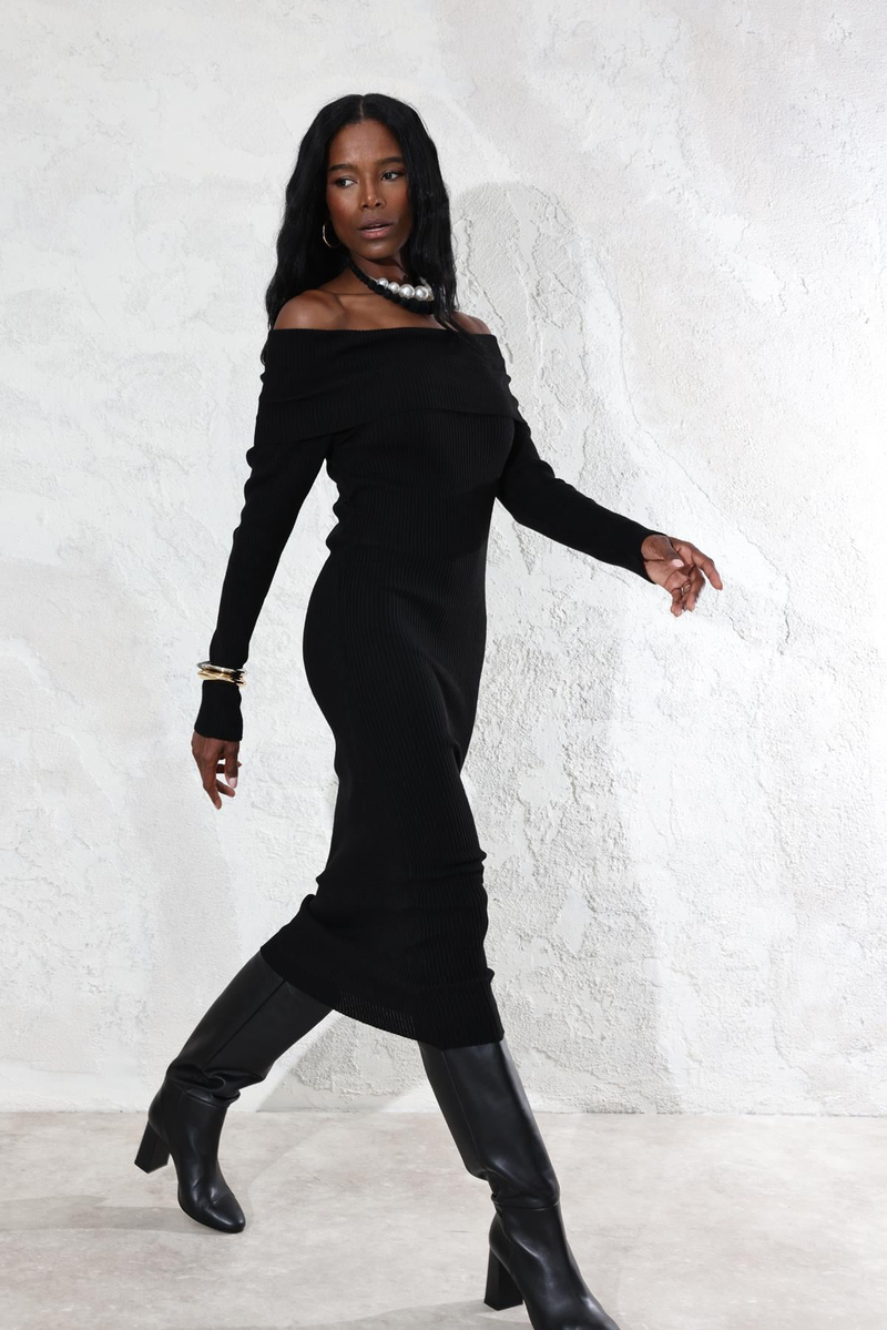 Siyah Madonna Yaka Elbise 