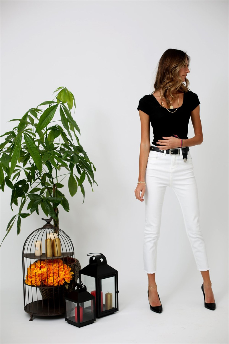 Siyah U Yaka Kaşkorse Basic Body