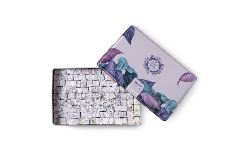 Gift İtems in Metal BoxDouble Roasted Turkish Delight in  White Metal Box 800Gr