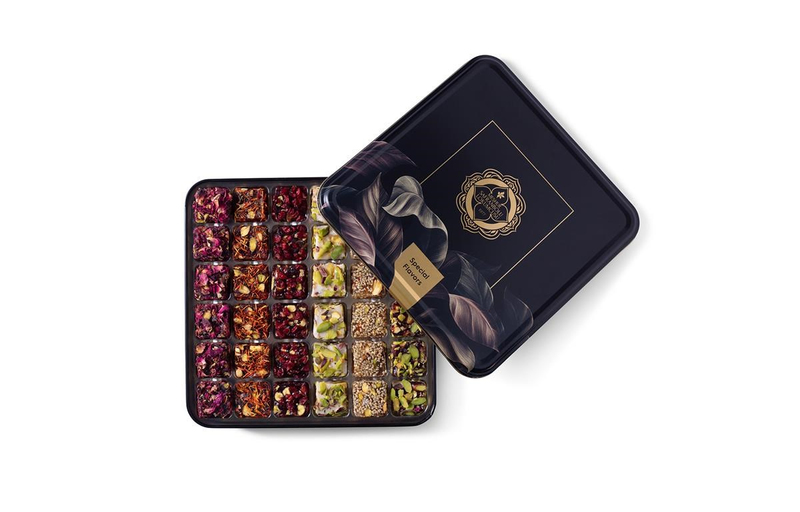 Gift İtems in Metal BoxMixed Special Turkish Delight in Metal Box 600 Gr