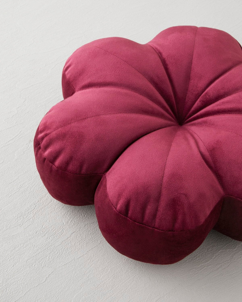 Artistic Bloom Dekoratif Kırlent 40 cm Vişne