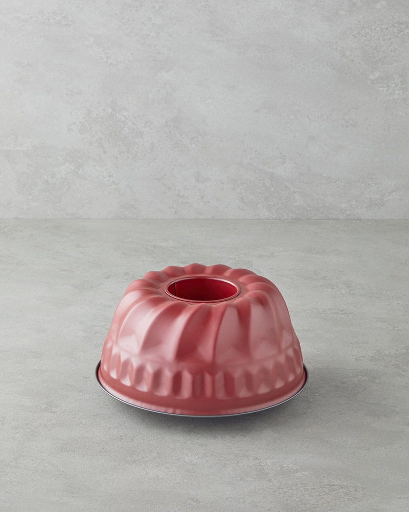 Baker’s Choice Karbon Çelik Klasik Borulu Kek Kalıbı 23x12 cm Kırmızı