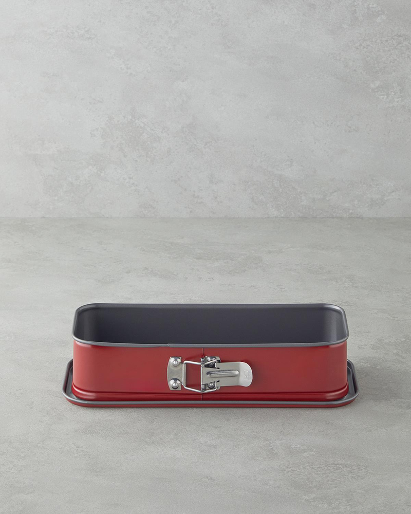 Baker’s Choice Karbon Çelik Klasik Kelepçeli Baton Kek Kalıbı 30 x 11 x 7 cm Kırmızı