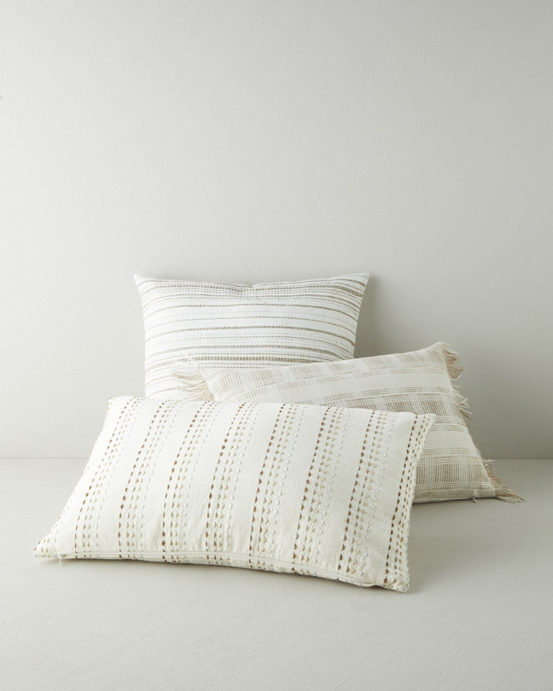 Basic Line Dolgulu Kırlent 45x45 cm Bej