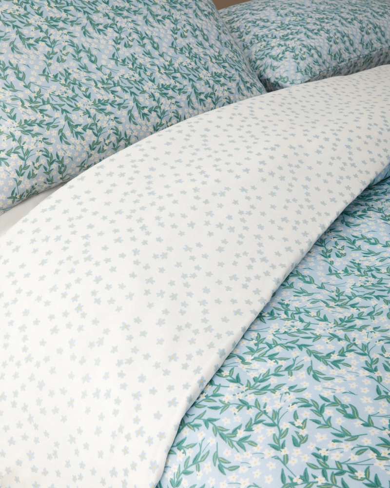 Chirping Bloom Kolay Ütülenir Çift Kişilik Nevresim Seti 200x220 cm Mavi - Yeşil