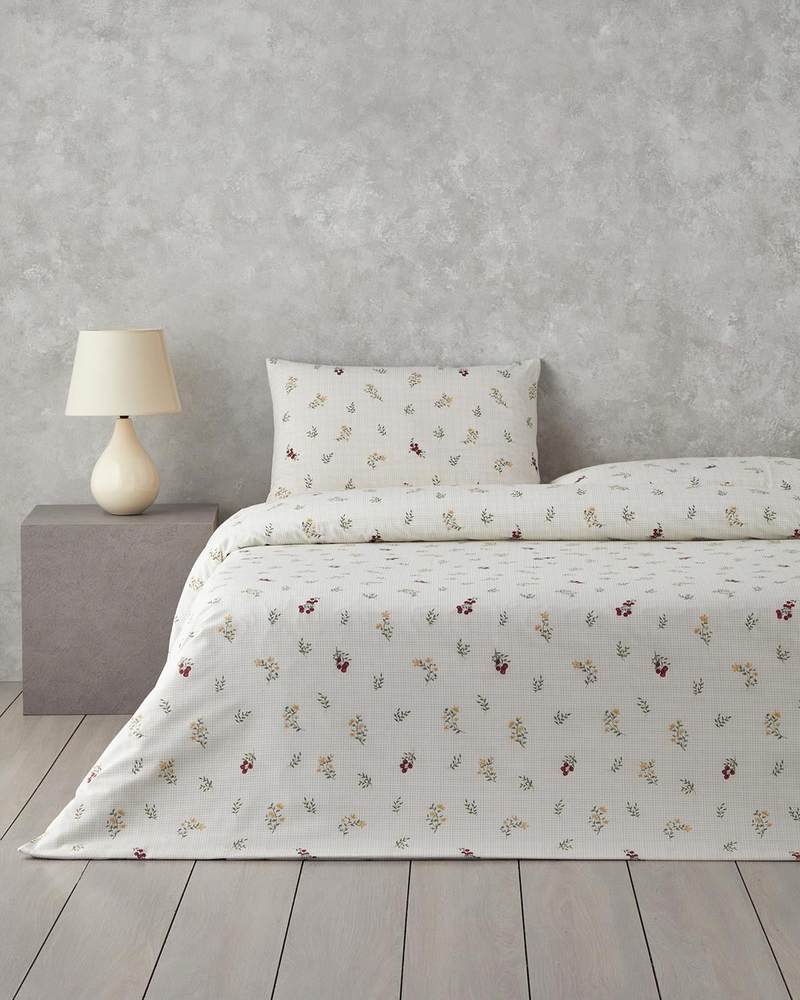 Delicate Spring Kolay Ütülenir Çift Kişilik Nevresim Takımı 200x220 cm Yeşil – Kırmızı