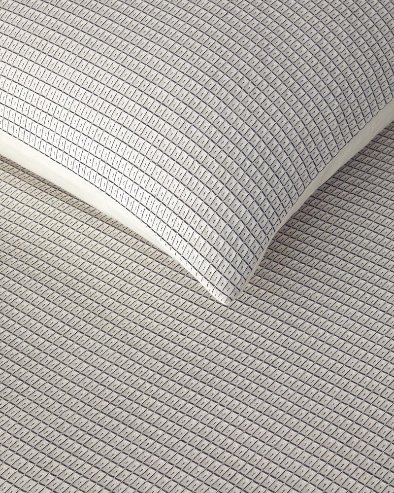 Dotted Waffle İpliği Boyalı Çift Kişilik Nevresim Takımı 200x220 cm Siyah