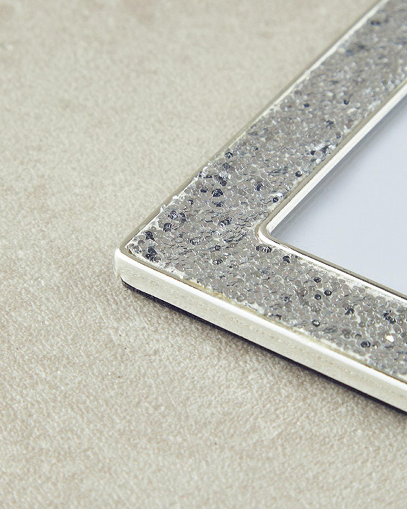 Glitter Çerçeveli Metal Yılbaşı Ağaç Süsü Silver