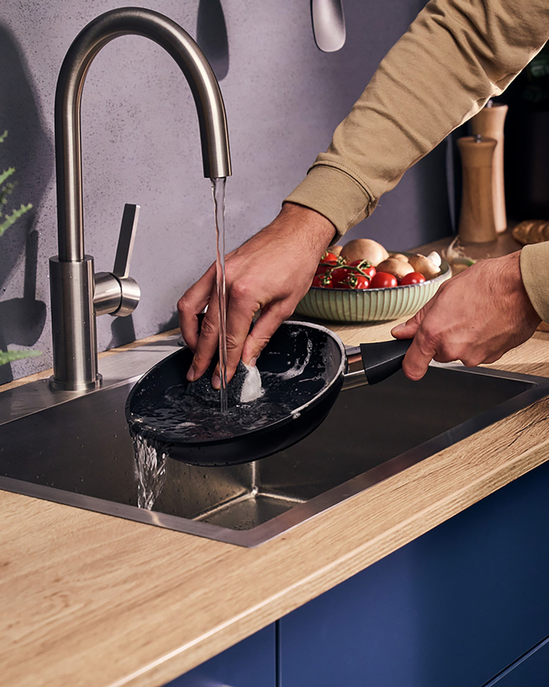 Henckels by Zwilling Breeze Ceramic Tava 24 cm Siyah