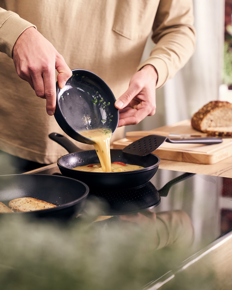 Henckels by Zwilling Breeze Ceramic Tava 24 cm Siyah