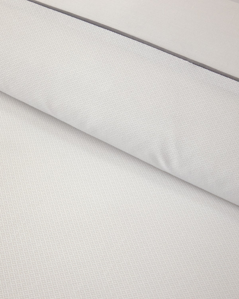 Kyle Pamuklu Biyeli King Size Çarşaflı Nevresim Takımı 240x260 cm Beyaz
