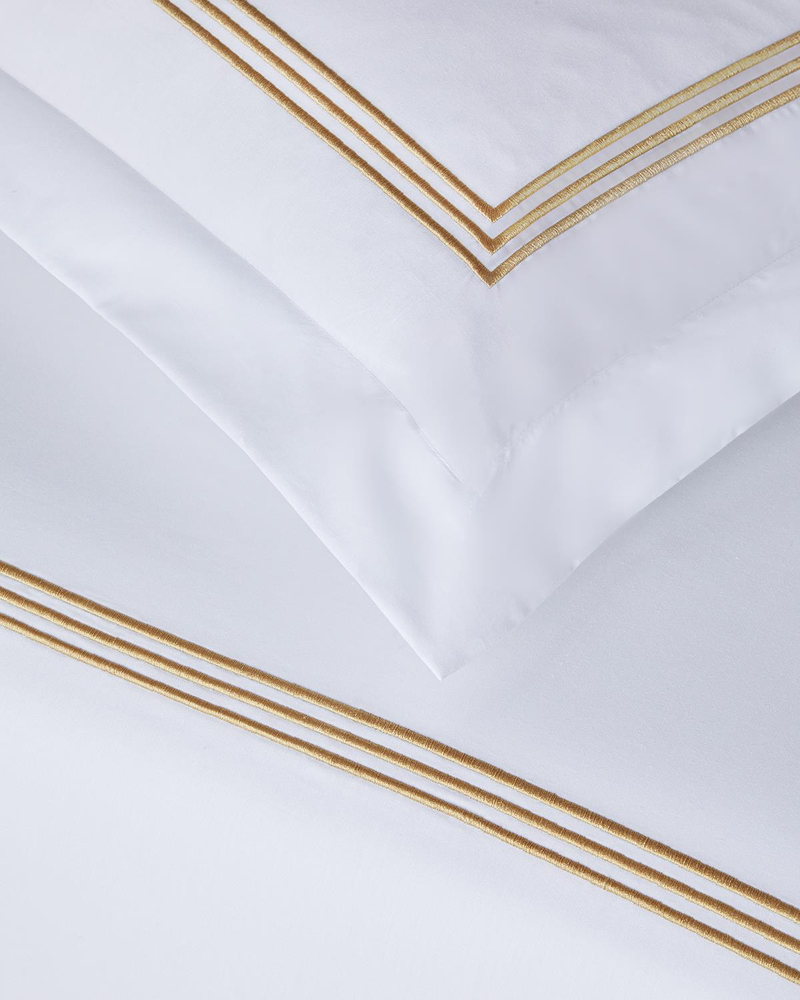 Modern Frame Nakışlı Perkal Super King Nevresim Takımı 260x220 cm Gold