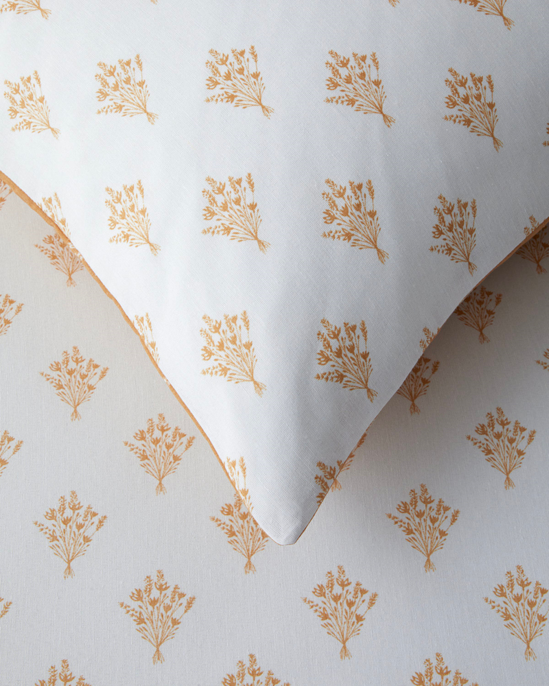 Petal Bouquet Kolay Ütülenir Çift Kişilik Nevresim Takımı 200x220 cm Hardal
