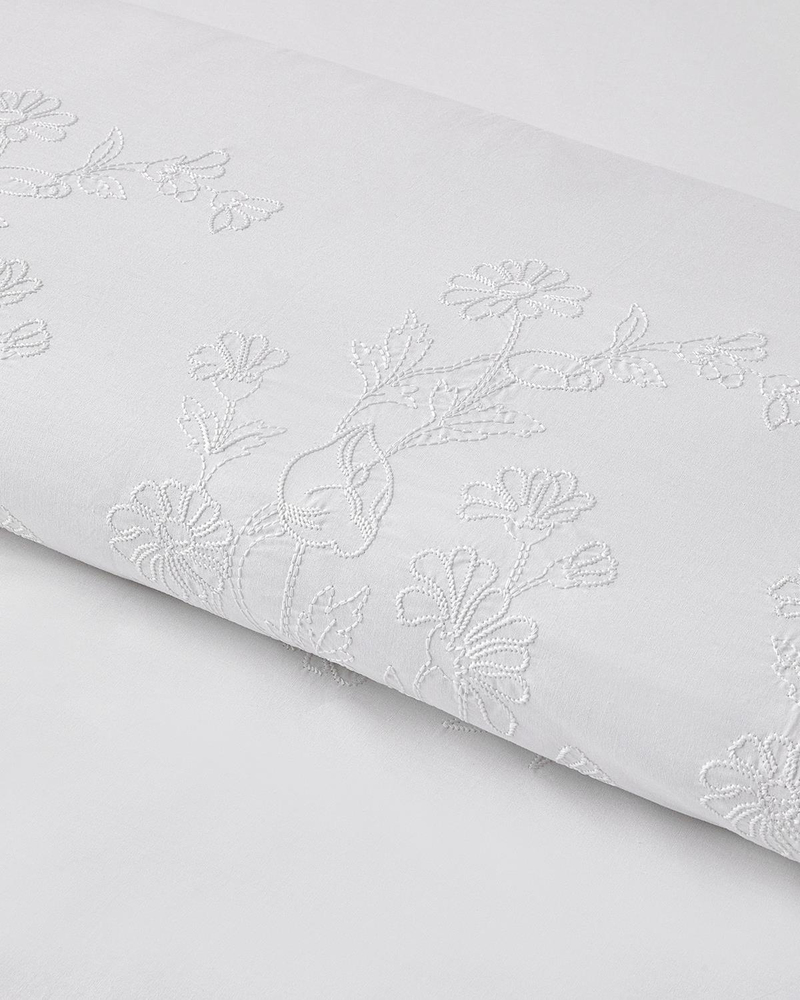 Pure Essence Nakışlı Pamuk King Size Nevresim Takımı 240x220 cm Beyaz