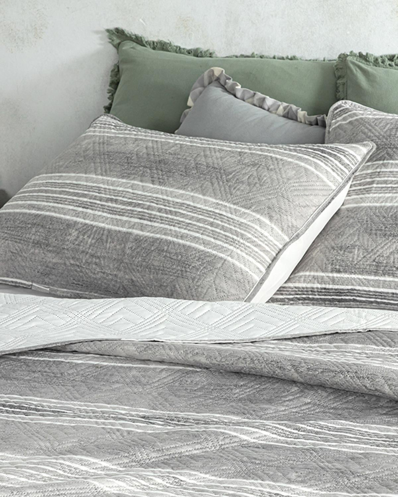 Rare Stripes Çok Amaçlı King Size Yatak Örtüsü Takımı 240x220 cm Bej