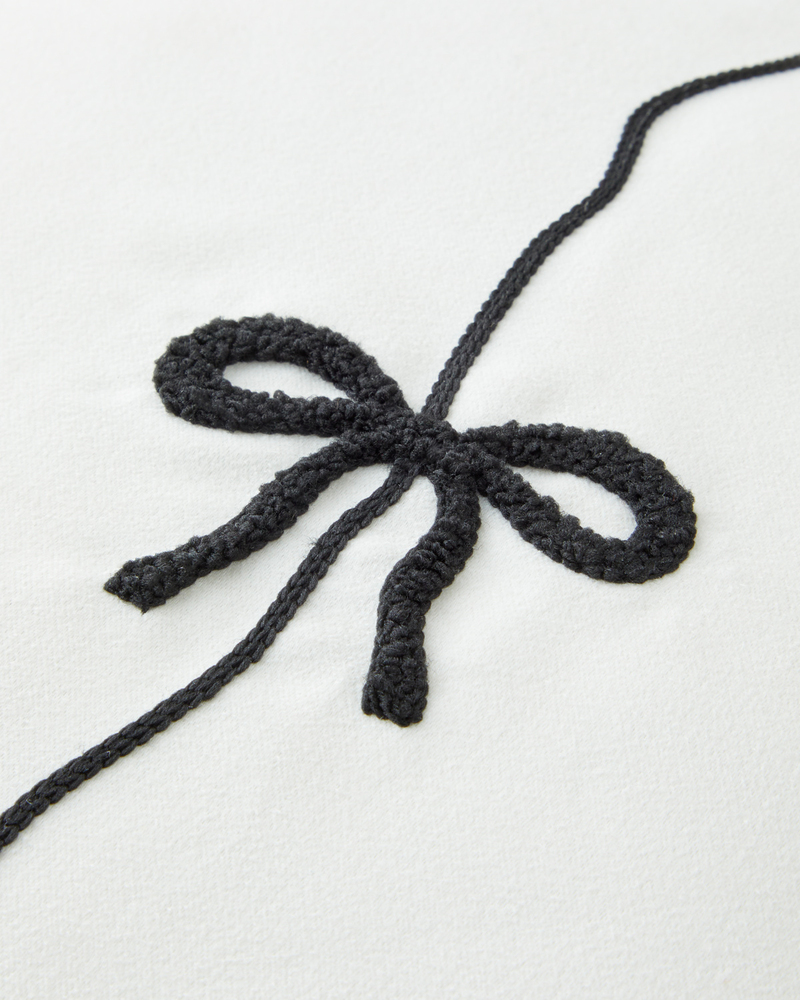 Ribbon Dolgulu Kırlent 45x45 cm Siyah - Beyaz