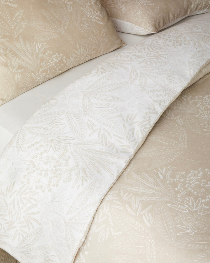 Soft Flourish Krep King Size Çarşaflı Nevresim Takımı 240x220 cm Bej