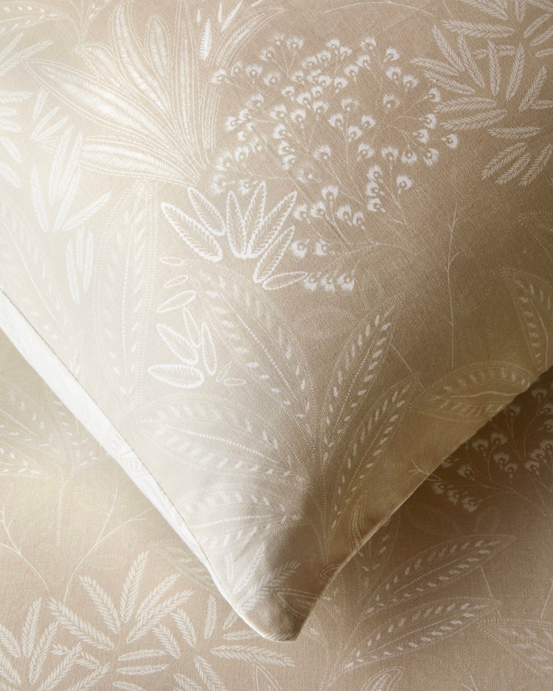 Soft Flourish Krep Tek Kişilik Çarşaflı Nevresim Takımı 160x220 cm Bej
