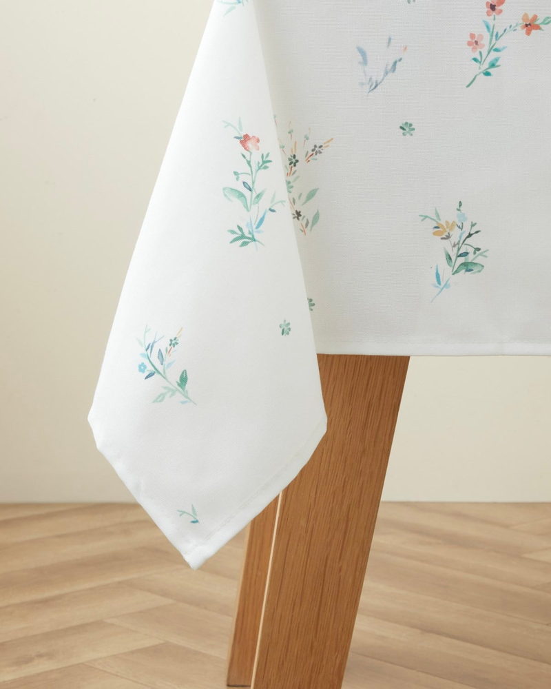 Tiny Blooms Polyester Masa Örtüsü 145x200 cm Renkli