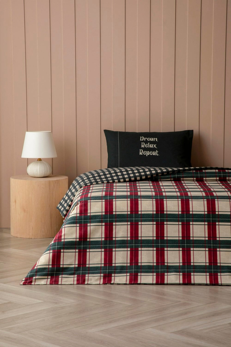 Winterland Flanel Tek Kişilik Çarşaflı Nevresim Takımı 160x220 cm Kırmızı-Yeşil-Krem