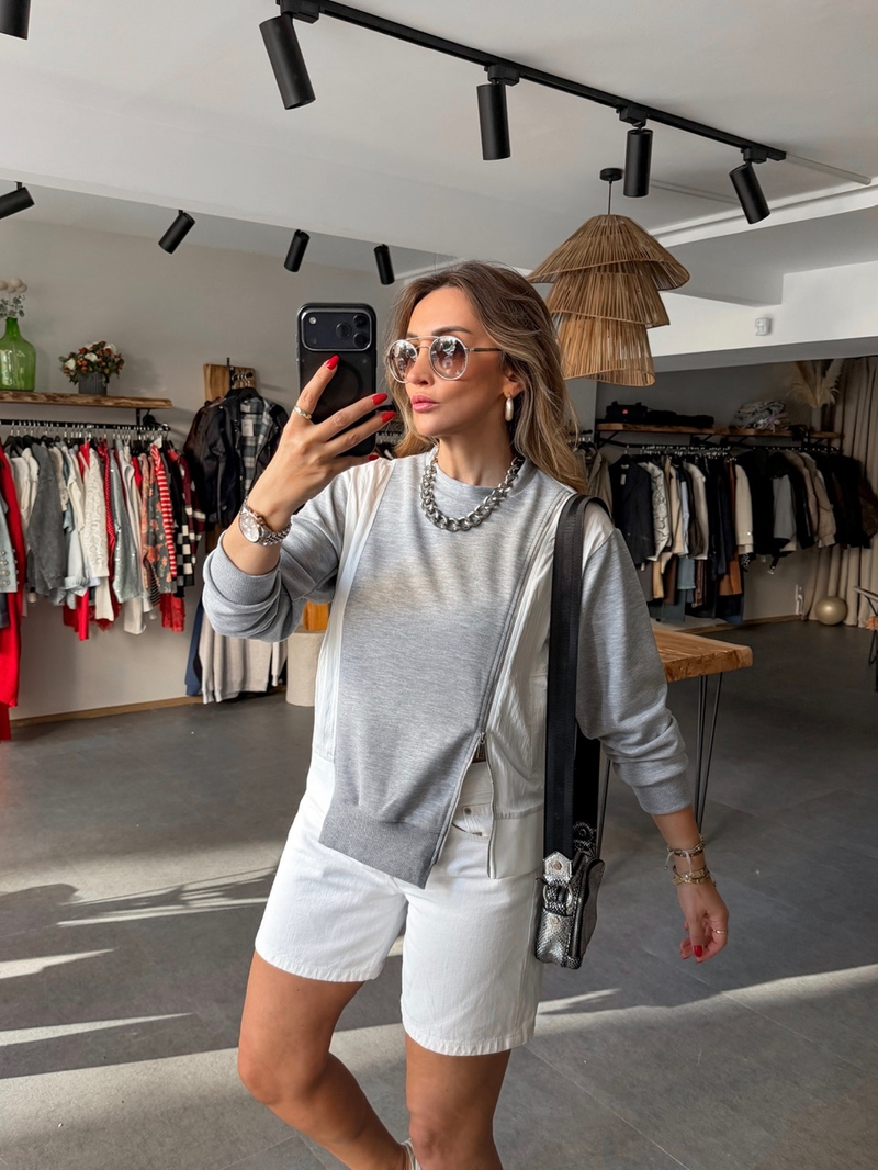 Beyaz Paraşüt Garnili Sweatshirt