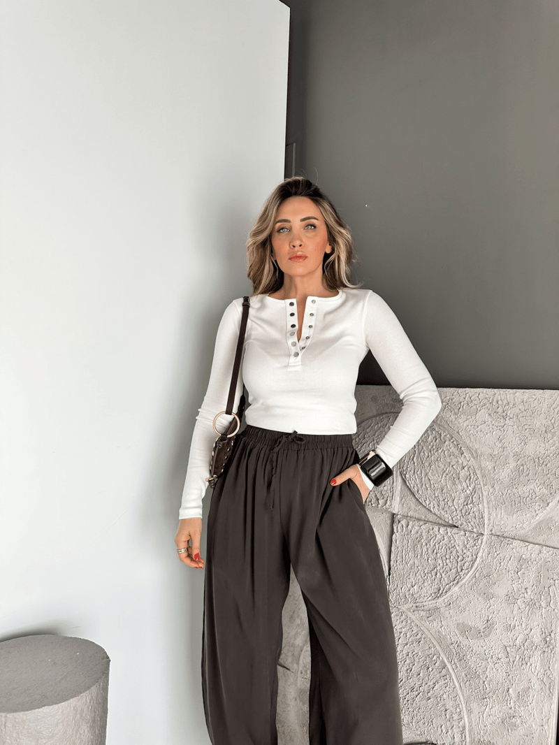Beyaz Yakası Cıtcıtlı Orijinal Fitilli Tshirt