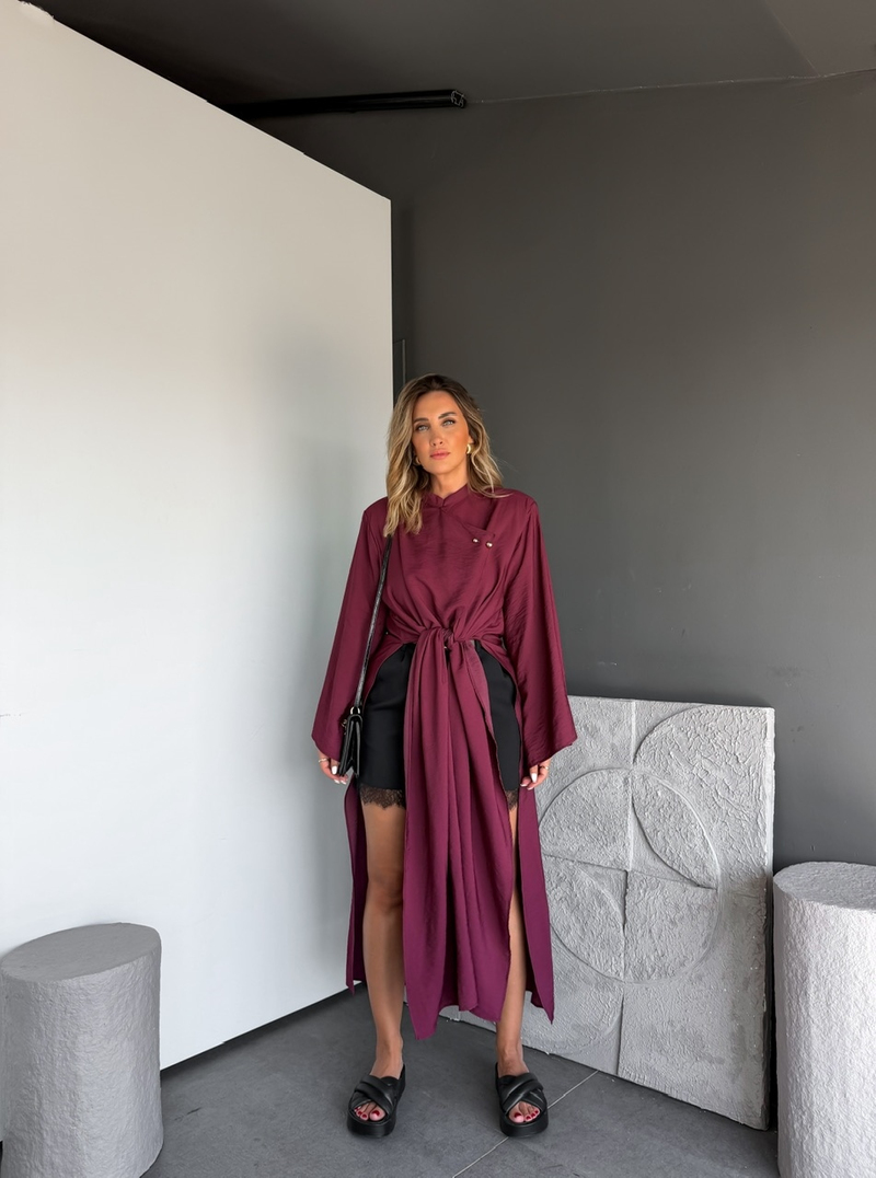 Bordo Broşlu Yırtmaçlı Uzun Kimona